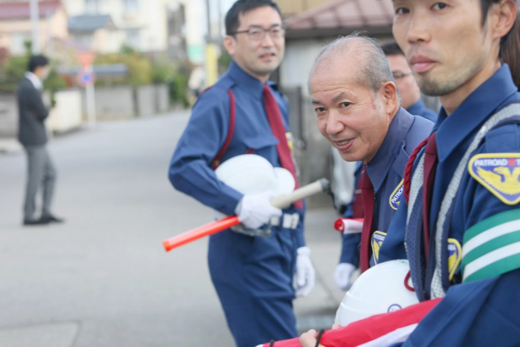 富山県最大級の警備会社だから現場数が安定!あなたの働きたい日に働けます♪
正社員としての雇用も行っているのでお気軽にお問い合わせください♪